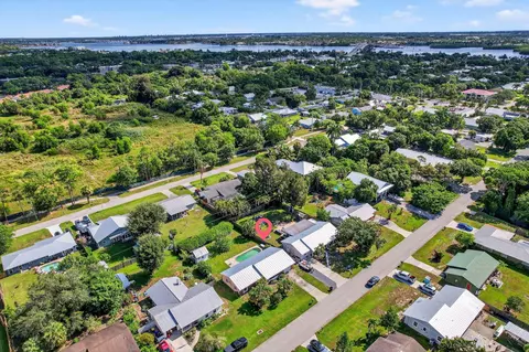 1413 SW Thelma St, Palm City, FL 34990