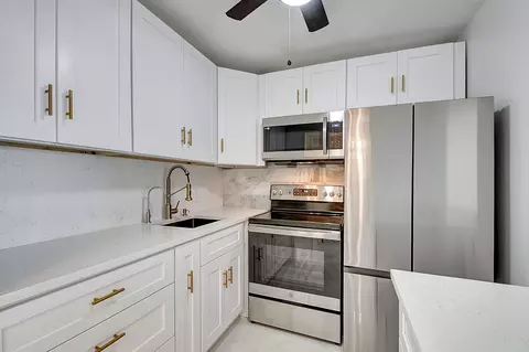 326 Camden N, West Palm Beach, FL 33417