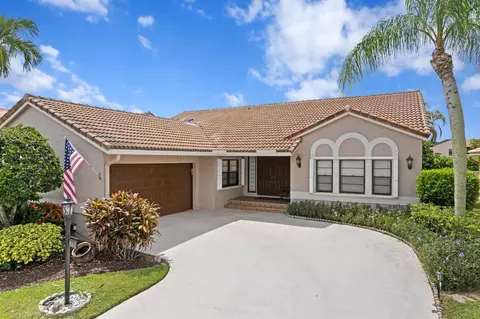8668 Eagle Run Dr, Boca Raton, FL 33434