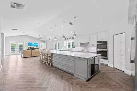 21059 Sweetwater Ln N, Boca Raton, FL 33428