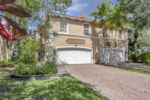 9205 Villa Palma Ln, Palm Beach Gardens, FL 33418