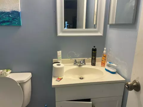 Bath - 9273 SW 8th St #117, Boca Raton, FL 33428 photo 1 of 2