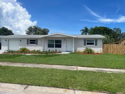 1762 Dodge Cir S, Melbourne, FL 32935