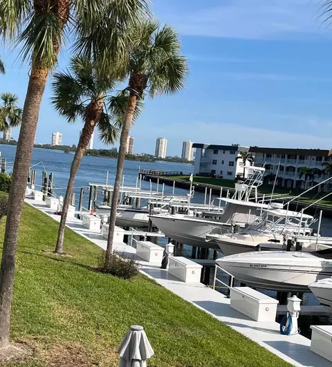 104 Paradise Harbour Blvd #305, North Palm Beach, FL 33408