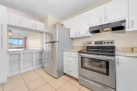 1901 W Woolbright Rd #A202, Boynton Beach, FL 33426
