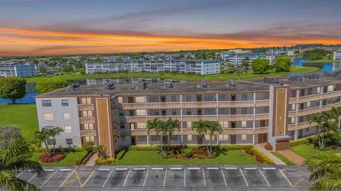 2069 Guildford D, Boca Raton, FL 33434