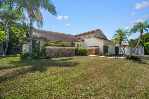 21465 Woodchuck Way, Boca Raton, FL 33428
