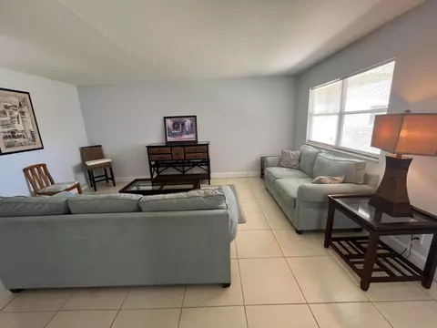 52 Flanders B, Delray Beach, FL 33484