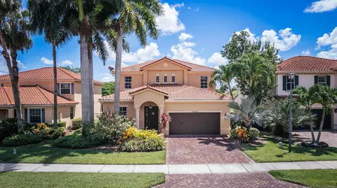10722 Willow Oak Ct, Wellington, FL 33414