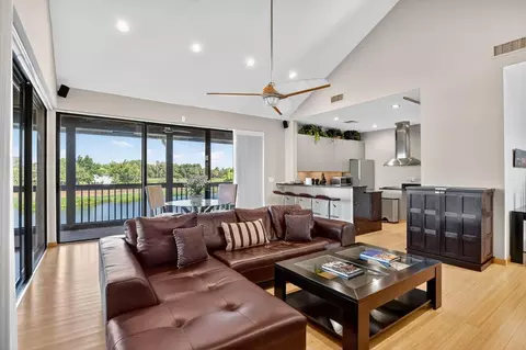 19309 Sabal Lk #5062, Boca Raton, FL 33434