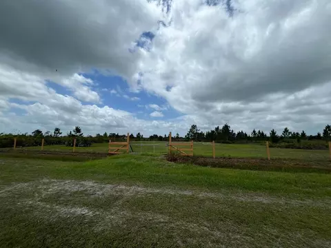 19092 NW 250th St, Okeechobee, FL 34972