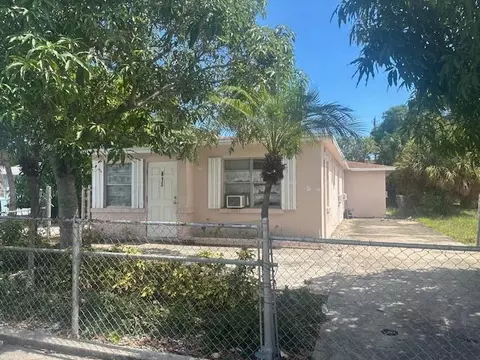 813 Truman Ave, Lake Worth Beach, FL 33460