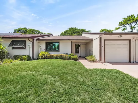 9 Brompton Ln, Boynton Beach, FL 33426