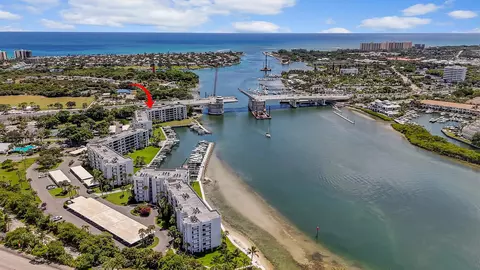 1748 Jupiter Cove Dr #221, Jupiter, FL 33469