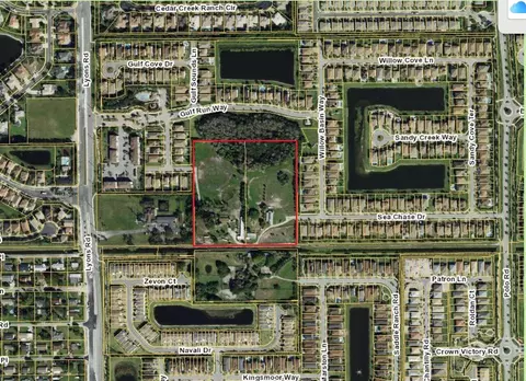 8946 Sea Chase Dr, Lake Worth, FL 33467