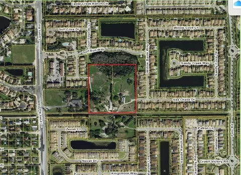 8946 Sea Chase Dr, Lake Worth, FL 33467