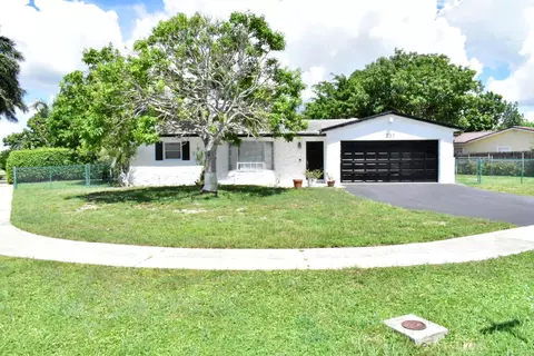 237 Porter Pl, West Palm Beach, FL 33409