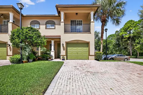6272 S Military Trl #206, Lake Worth, FL 33463