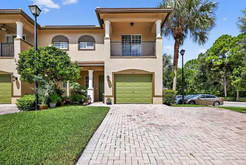 6272 S Military Trl #206, Lake Worth, FL 33463