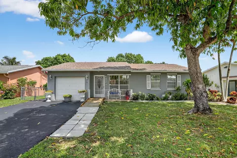 6611 NW 24 Ct, Margate, FL 33063