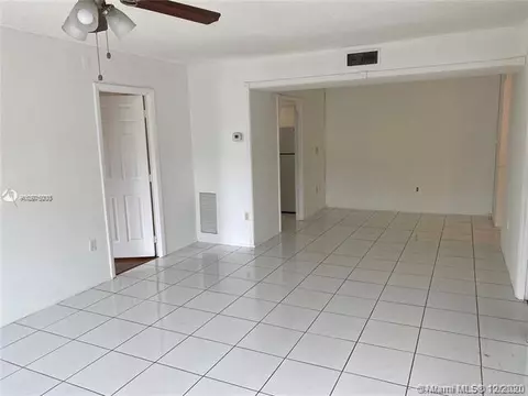 4166 Inverrary Dr #303, Lauderhill, FL 33319