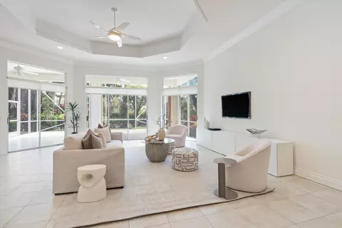 6915 Chimere Ter, Boynton Beach, FL 33437