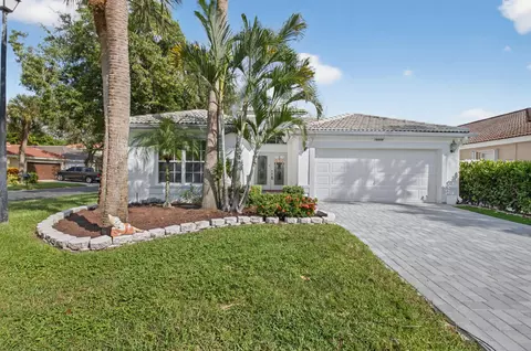18028 Samba Ln, Boca Raton, FL 33496