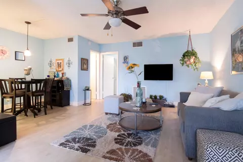 804 SE 7th St #301, Deerfield Beach, FL 33441