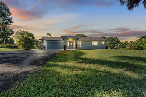 18682 49th St N, Loxahatchee, FL 33470