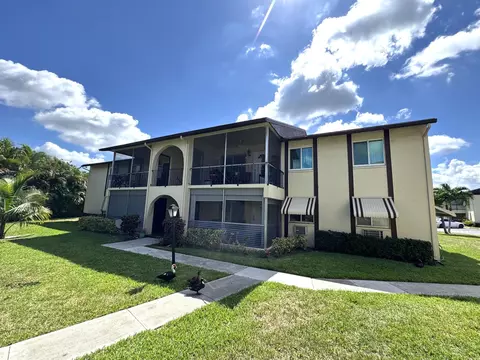 5817 La Pinata Blvd #B-1, Greenacres, FL 33463