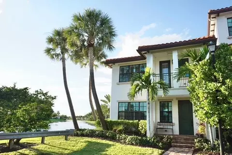 11541 SW 15th St, Pembroke Pines, FL 33025