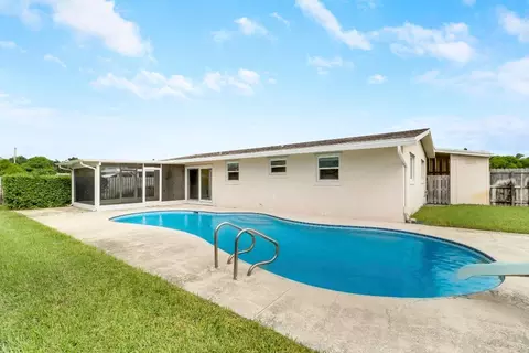 1362 Berkshire, West Palm Beach, FL 33406
