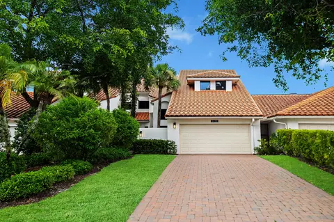 2435 Windsor Way Ct, Wellington, FL 33414