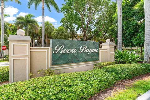17 Royal Palm Way #105, Boca Raton, FL 33432