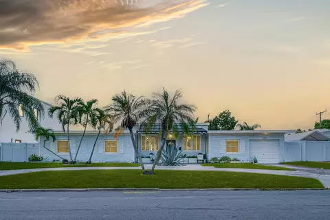 228 Santa Lucia Dr, West Palm Beach, FL 33405