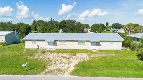 1249 Chobee St, Okeechobee, FL 34974