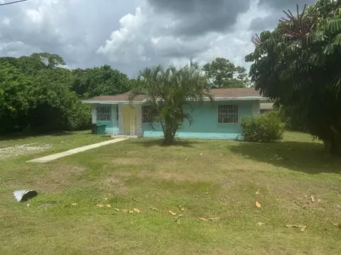 3306 Avenue Q, Fort Pierce, FL 34947