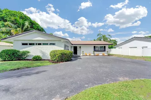 625 Linnet Cir, Delray Beach, FL 33444