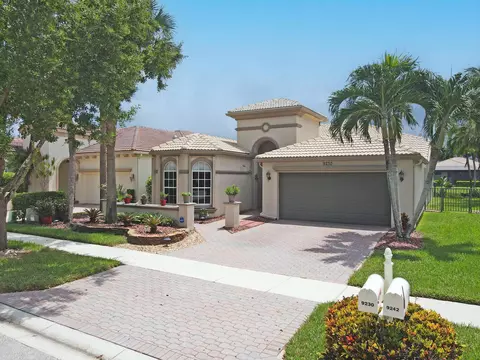 9230 Via Classico E, Wellington, FL 33411