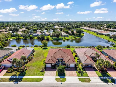 10849 Royal Caribbean Cir, Boynton Beach, FL 33437