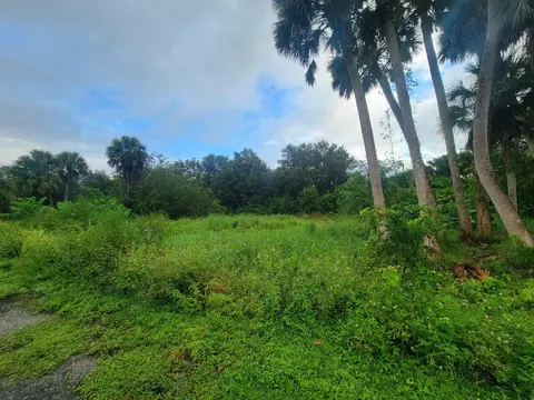 9097 SE 67th Way, Okeechobee, FL 34974