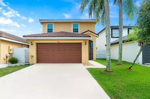 7812 Springfield Lake Dr, Lake Worth, FL 33467