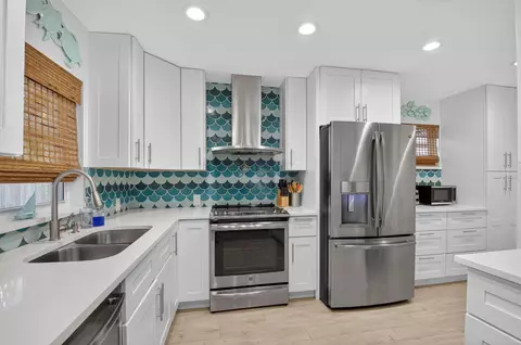 1715 N K St, Lake Worth Beach, FL 33460