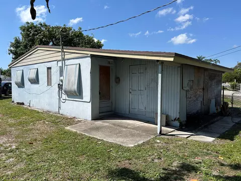 4181 Winchester Ln, West Palm Beach, FL 33406