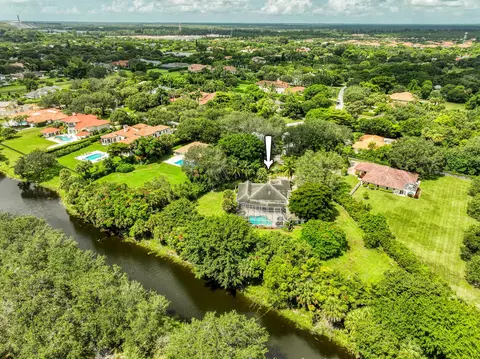 5631 Whirlaway Rd, Palm Beach Gardens, FL 33418