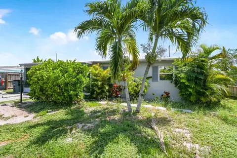 9278 Bloomfield Dr, Palm Beach Gardens, FL 33410
