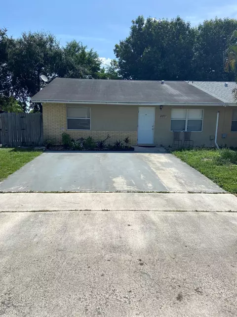 4900 Pimlico Ct, West Palm Beach, FL 33415