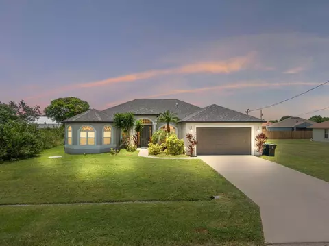 5804 NW North Dooley Cir, Port St Lucie, FL 34986