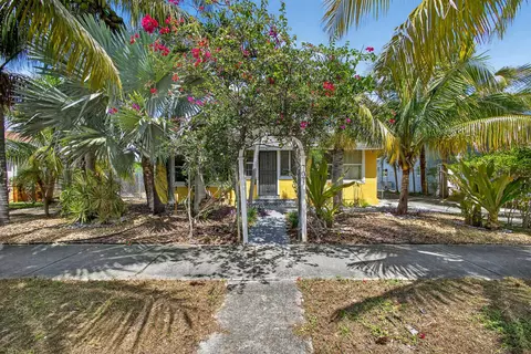 707 46th St S, West Palm Beach, FL 33407