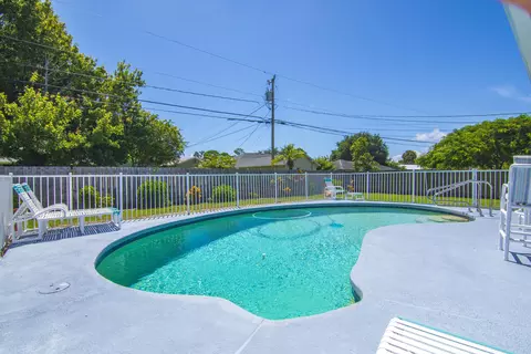2858 SE Rawlings, Port Saint Lucie, FL 34952